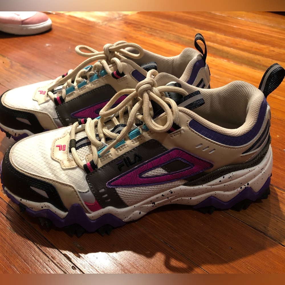 Fila Women's Cream and Purple Sneakers